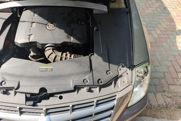 Used Cadillac SLS Seville 2010 3.0L Elite Edition Engine Bay Left
