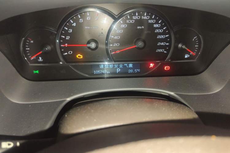 Used Cadillac SLS Seville 2010 3.0L Elite Edition Odometer Close Up