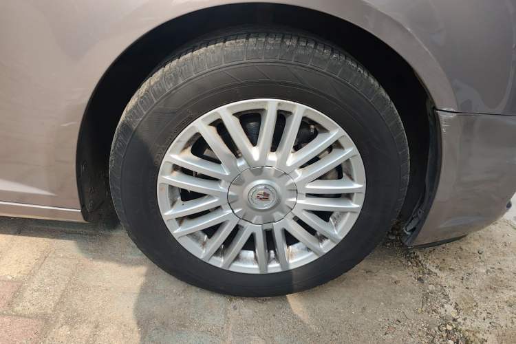Used Cadillac SLS Seville 2010 3.0L Elite Edition Right Front Wheel Hub