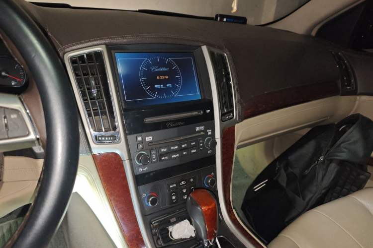 Used Cadillac SLS Seville 2011 2.0T Elite Edition Audio And AC Panel