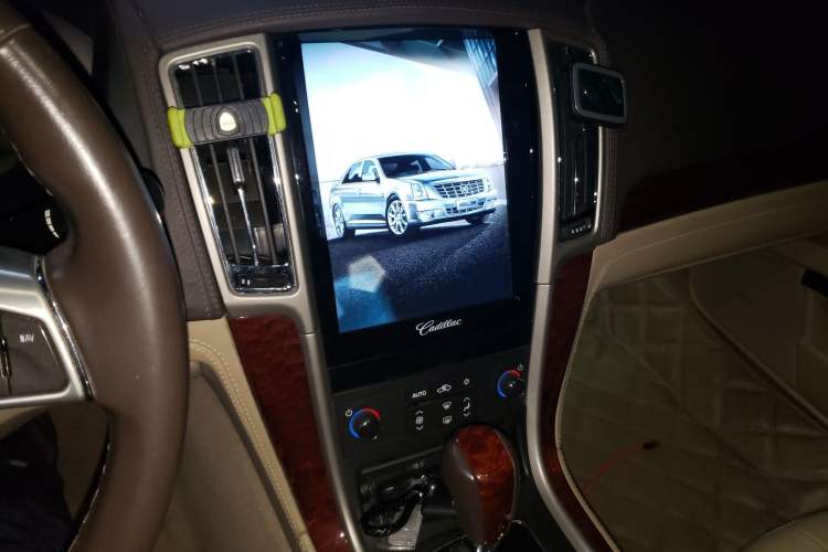 Used Cadillac SLS Seville 2011 2.0T Elite Edition Audio And AC Panel