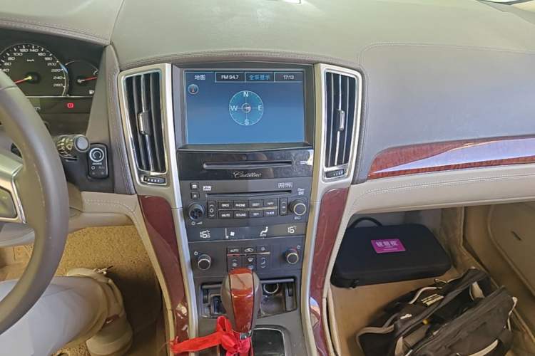 Used Cadillac SLS Seville 2011 2.0T Elite Edition Audio And AC Panel