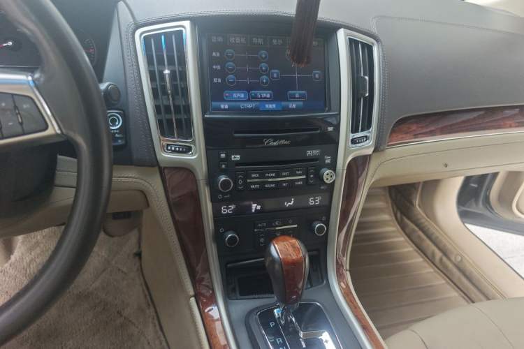 Used Cadillac SLS Seville 2011 2.0T Elite Edition Audio And AC Panel