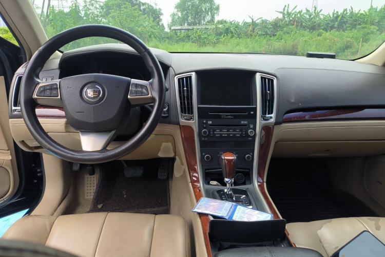 Used Cadillac SLS Seville 2011 2.0T Elite Edition Center Console
