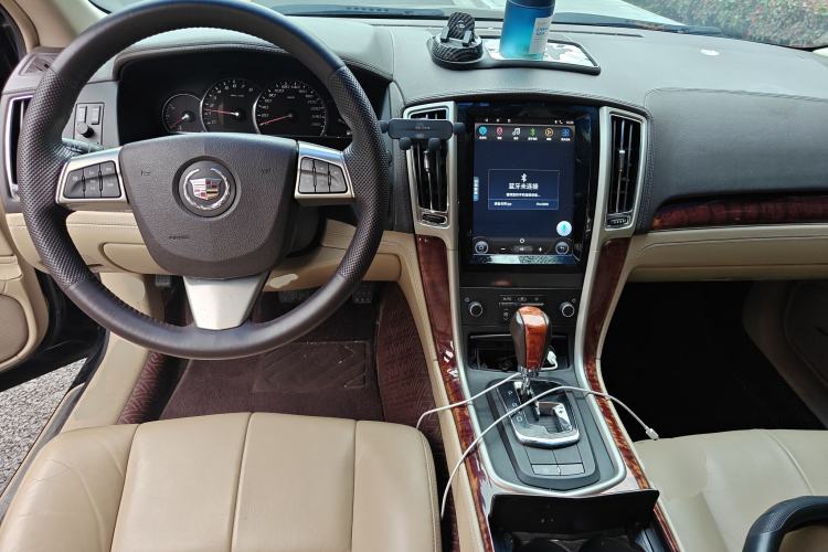 Used Cadillac SLS Seville 2011 2.0T Elite Edition Center Console