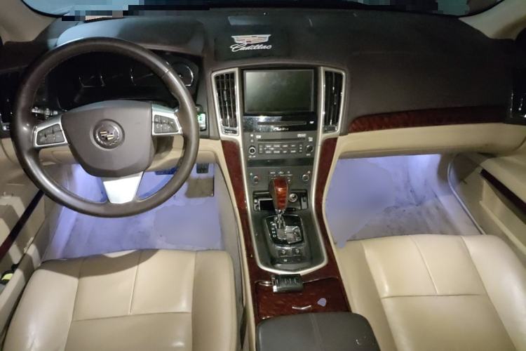 Used Cadillac SLS Seville 2011 2.0T Elite Edition Center Console