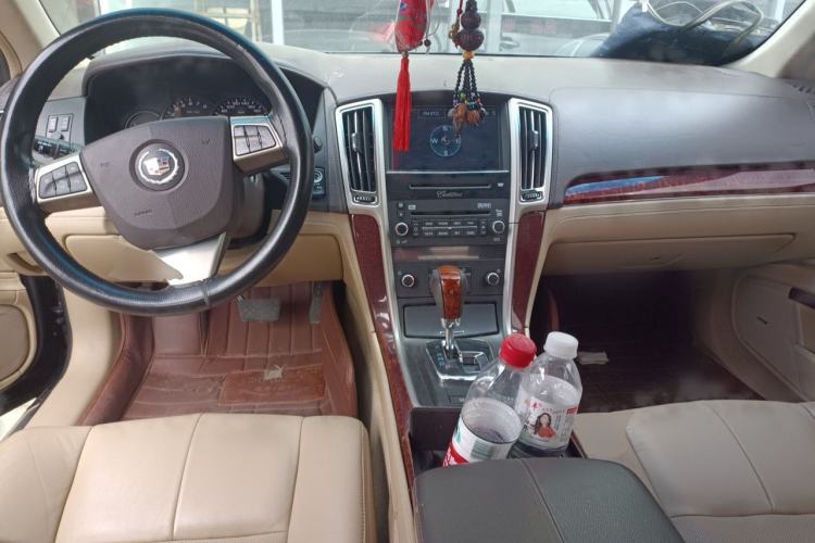 Used Cadillac SLS Seville 2011 2.0T Elite Edition Center Console
