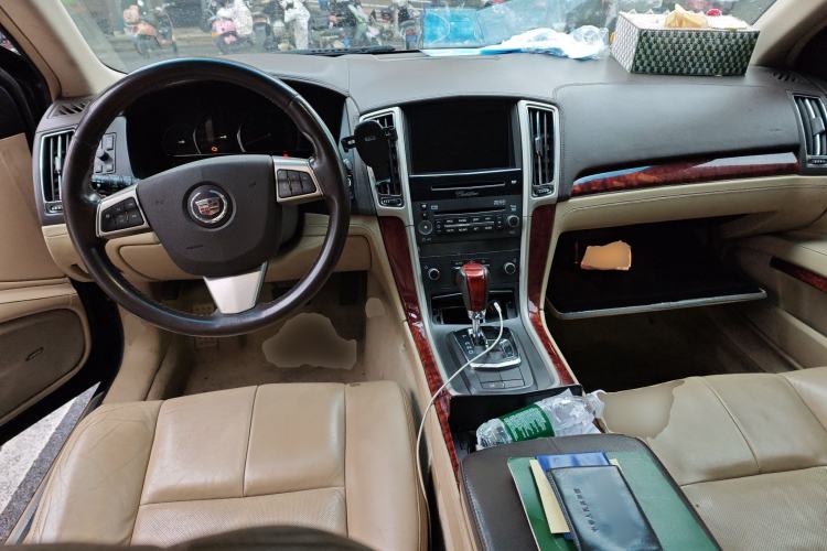 Used Cadillac SLS Seville 2011 2.0T Elite Edition Center Console