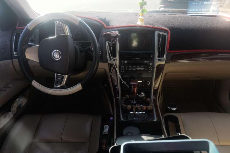 Used Cadillac SLS Seville 2011 2.0T Elite Edition Center Console