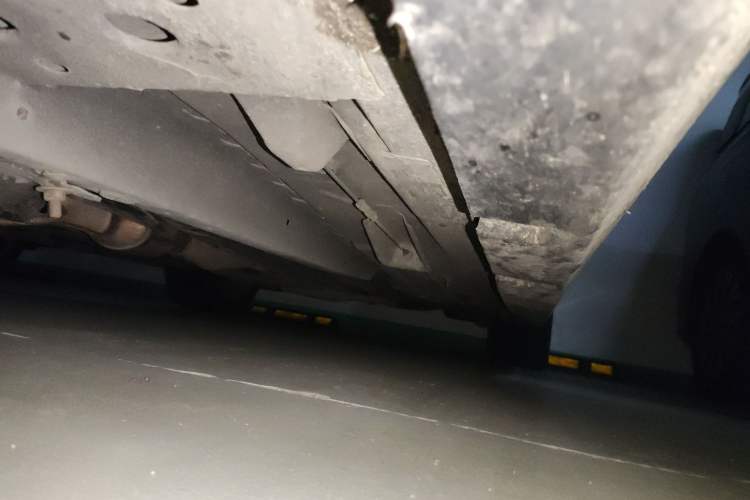 Used Cadillac SLS Seville 2011 2.0T Elite Edition Chassis Front Left