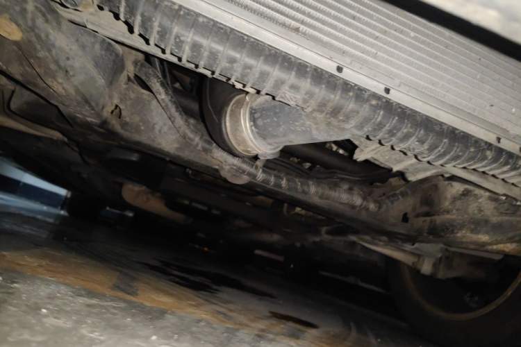 Used Cadillac SLS Seville 2011 2.0T Luxury Edition Chassis Front