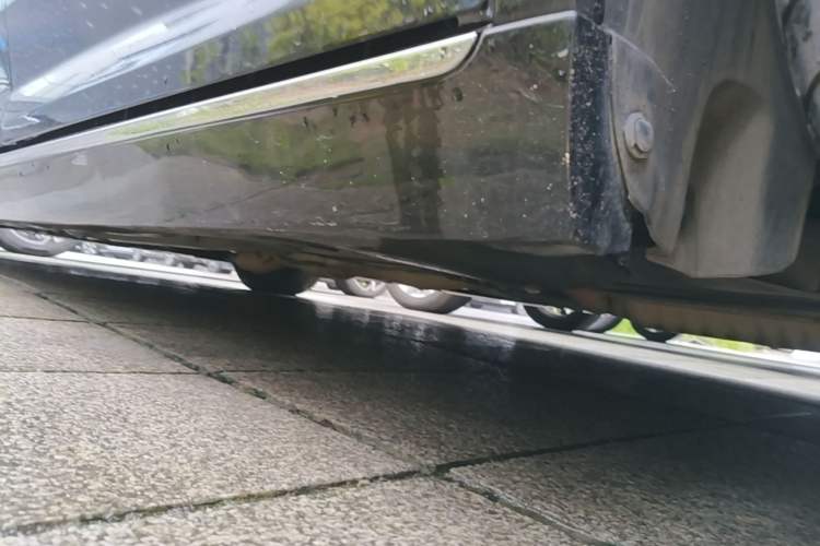 Used Cadillac SLS Seville 2011 2.0T Elite Edition Chassis Rear Left