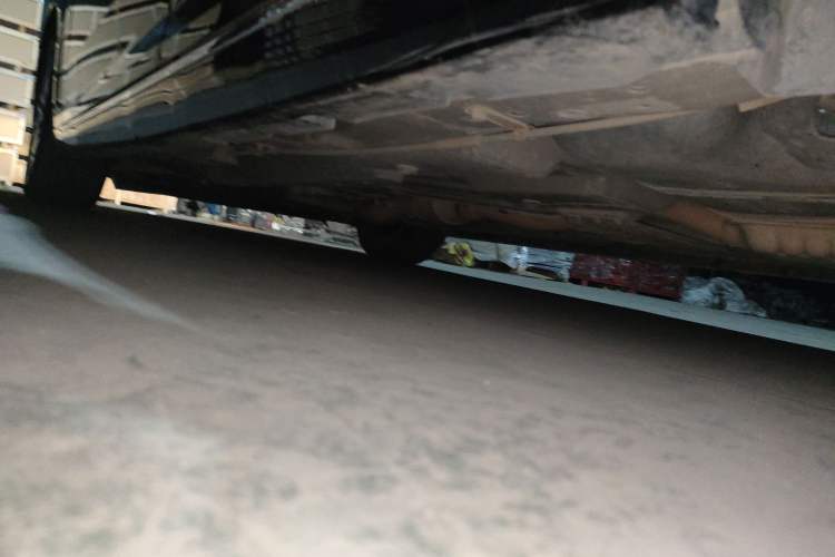 Used Cadillac SLS Seville 2011 2.0T Elite Edition Chassis Rear Left