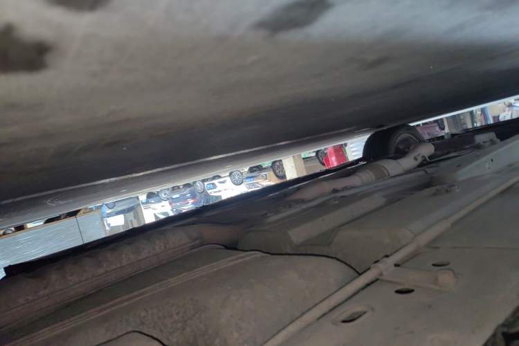 Used Cadillac SLS Seville 2011 2.0T Luxury Edition Chassis Rear Left