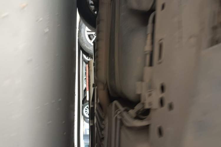 Used Cadillac SLS Seville 2011 2.0T Elite Edition Chassis Rear Right