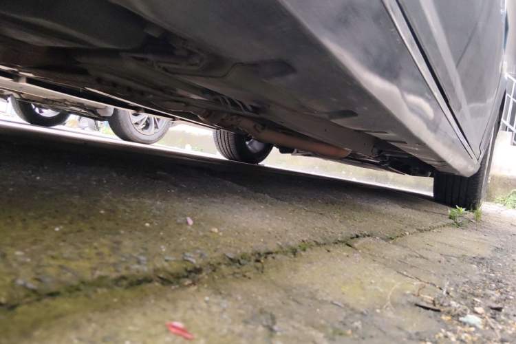 Used Cadillac SLS Seville 2011 2.0T Elite Edition Chassis Rear Right