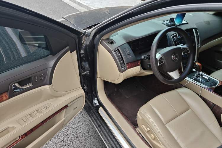 Used Cadillac SLS Seville 2011 2.0T Elite Edition Driver Seat