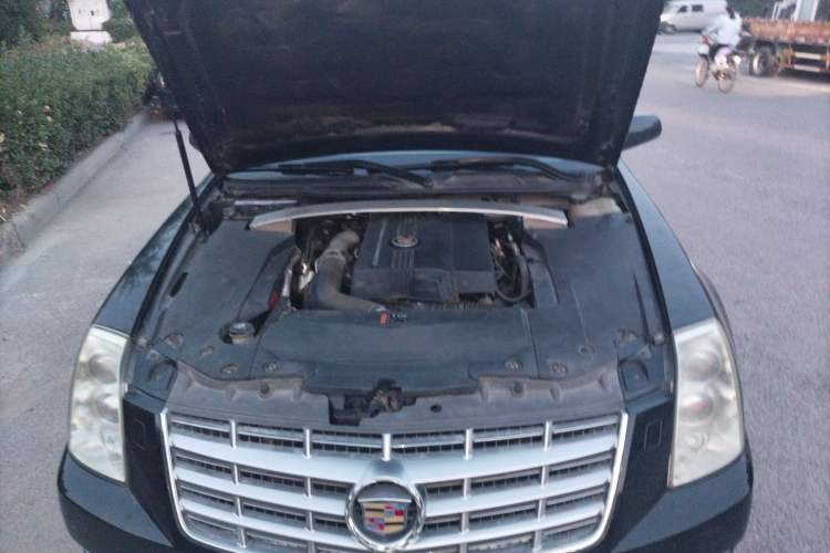 Used Cadillac SLS Seville 2011 2.0T Elite Edition Engine Bay