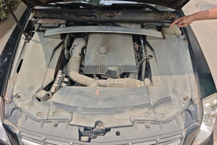 Used Cadillac SLS Seville 2011 2.0T Elite Edition Engine Bay