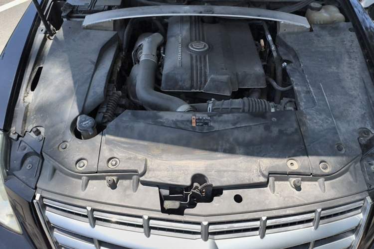 Used Cadillac SLS Seville 2011 2.0T Elite Edition Engine Bay
