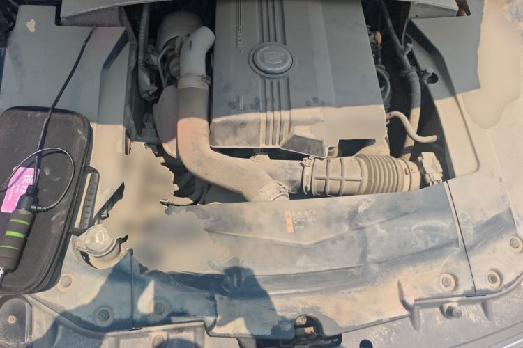 Used Cadillac SLS Seville 2011 2.0T Elite Edition Engine Bay