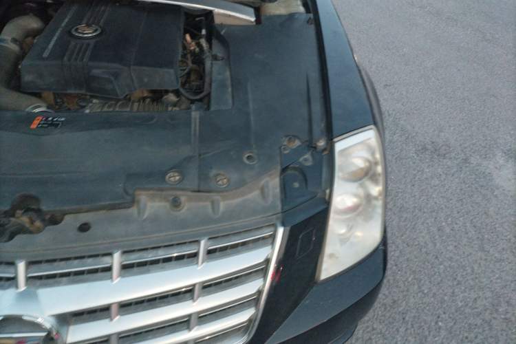 Used Cadillac SLS Seville 2011 2.0T Elite Edition Engine Bay Left