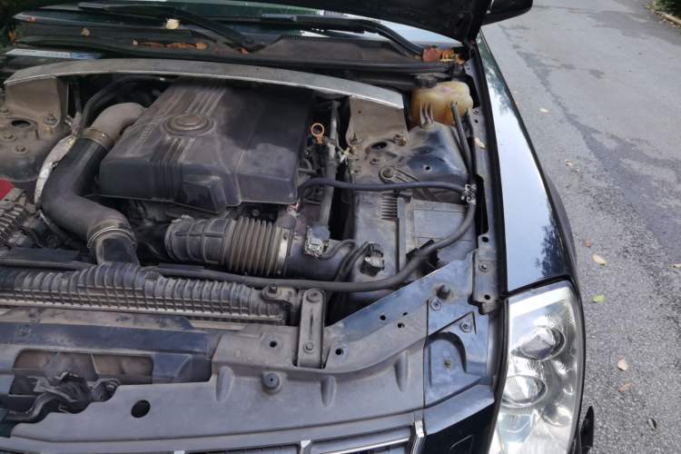 Used Cadillac SLS Seville 2011 2.0T Elite Edition Engine Bay Left