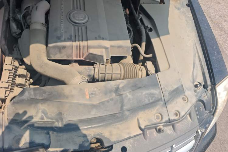 Used Cadillac SLS Seville 2011 2.0T Elite Edition Engine Bay Left
