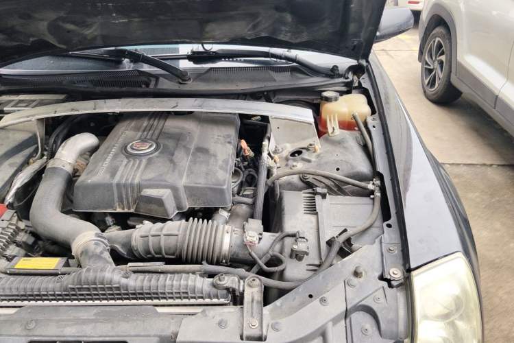 Used Cadillac SLS Seville 2011 2.0T Elite Edition Engine Bay Left