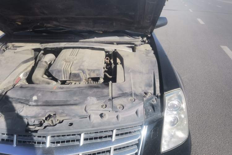 Used Cadillac SLS Seville 2011 2.0T Elite Edition Engine Bay Left