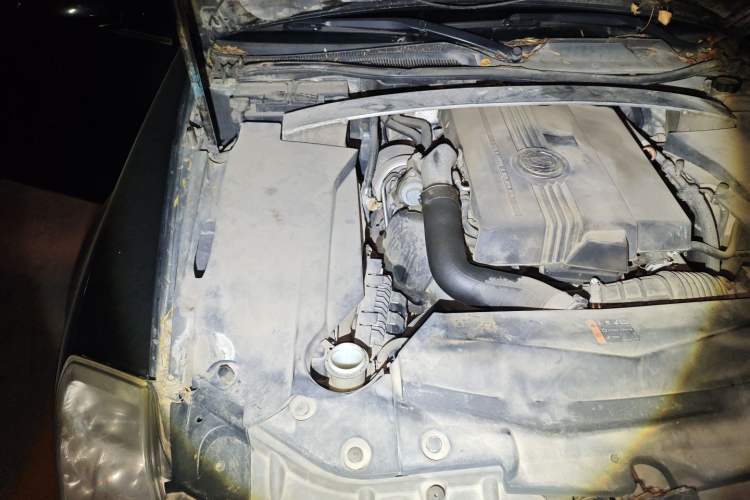 Used Cadillac SLS Seville 2011 2.0T Elite Edition Engine Bay Right