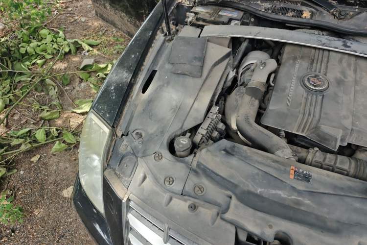 Used Cadillac SLS Seville 2011 2.0T Executive Edition Engine Bay Right
