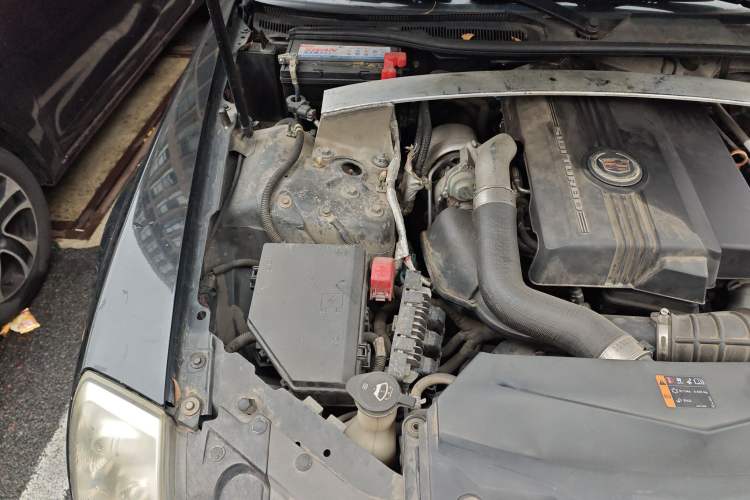 Used Cadillac SLS Seville 2011 2.0T Elite Edition Engine Bay Right