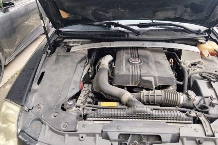 Used Cadillac SLS Seville 2011 2.0T Elite Edition Engine Bay Right