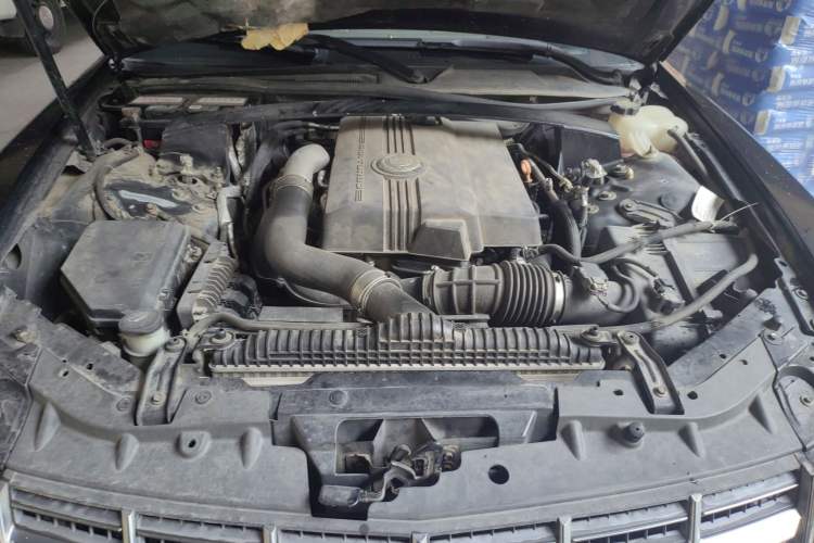 Used Cadillac SLS Seville 2011 2.0T Luxury Edition Engine Bay