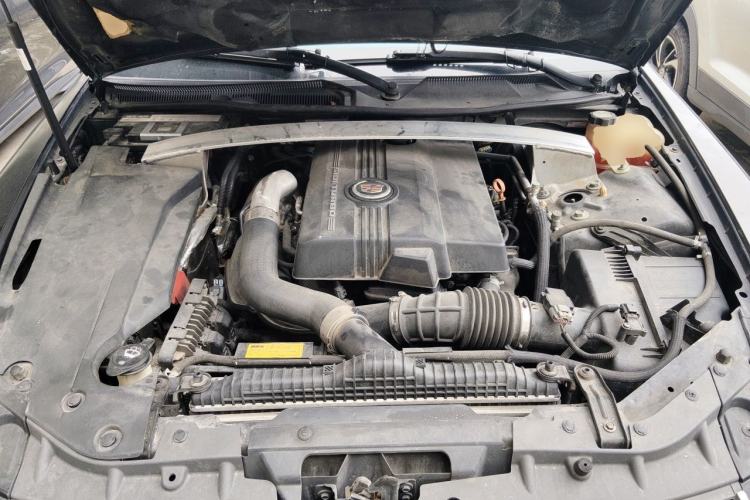 Used Cadillac SLS Seville 2011 2.0T Elite Edition Engine Bay