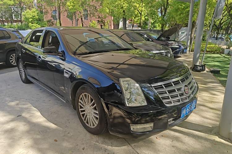 Used Cadillac SLS Seville 2011 2.0T Elite Edition Front Right 45 Deg