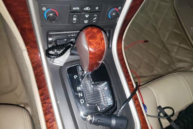 Used Cadillac SLS Seville 2011 2.0T Elite Edition Gear Lever