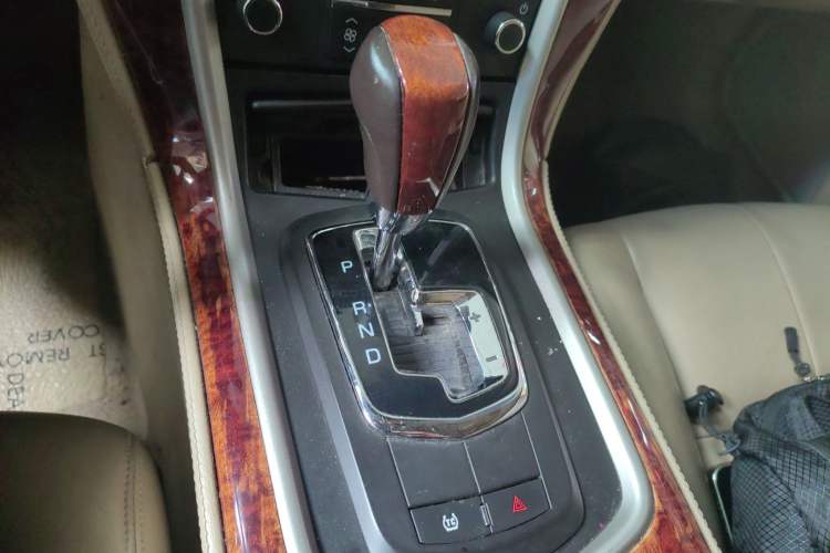 Used Cadillac SLS Seville 2011 2.0T Luxury Edition Gear Lever