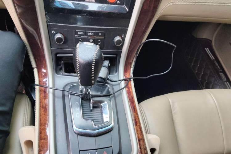 Used Cadillac SLS Seville 2011 2.0T Elite Edition Gear Lever
