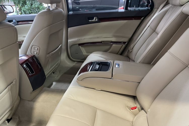 Used Cadillac SLS Seville 2011 2.0T Elite Edition Interior 7