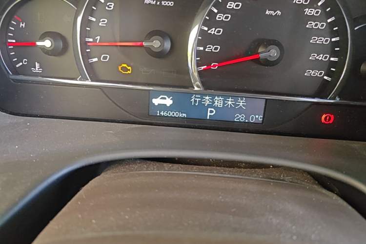 Used Cadillac SLS Seville 2011 2.0T Elite Edition Odometer Close Up