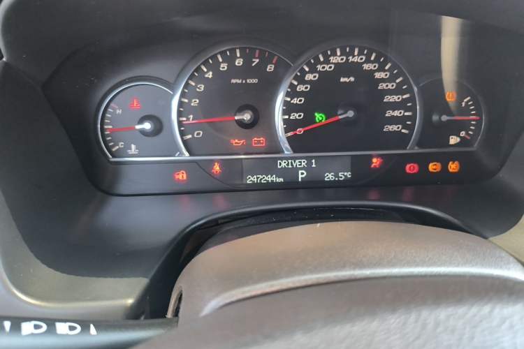 Used Cadillac SLS Seville 2011 2.0T Elite Edition Odometer Close Up