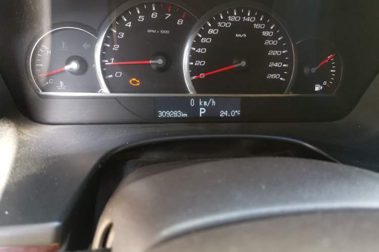 Used Cadillac SLS Seville 2011 2.0T Luxury Edition Odometer Close Up
