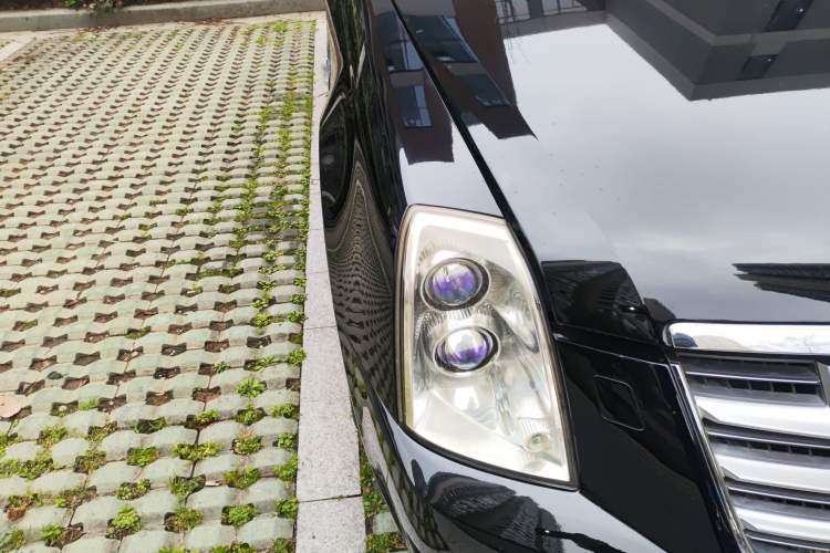 Used Cadillac SLS Seville 2011 2.0T Elite Edition Right Front Headlight