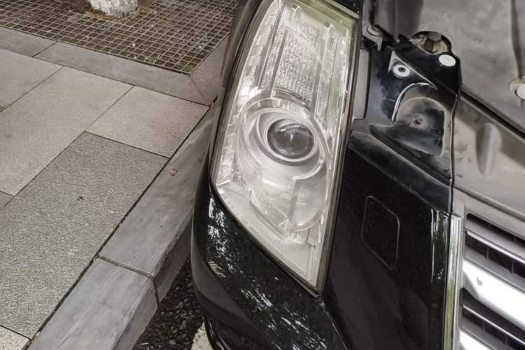 Used Cadillac SLS Seville 2011 2.0T Luxury Edition Right Front Headlight