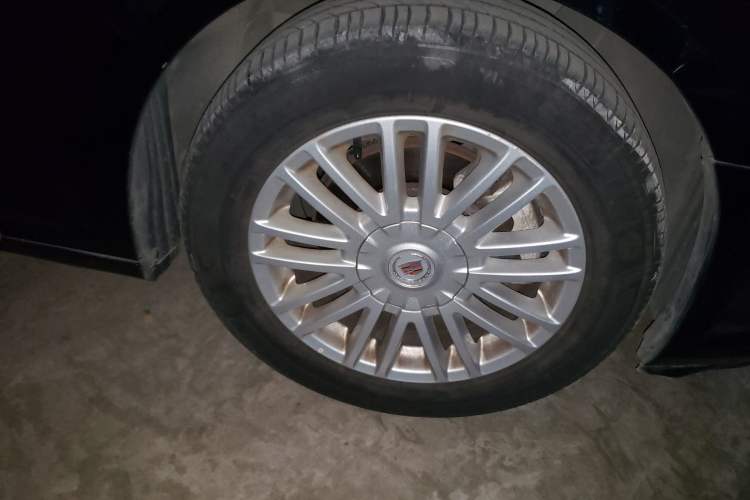 Used Cadillac SLS Seville 2011 2.0T Elite Edition Right Front Wheel Hub