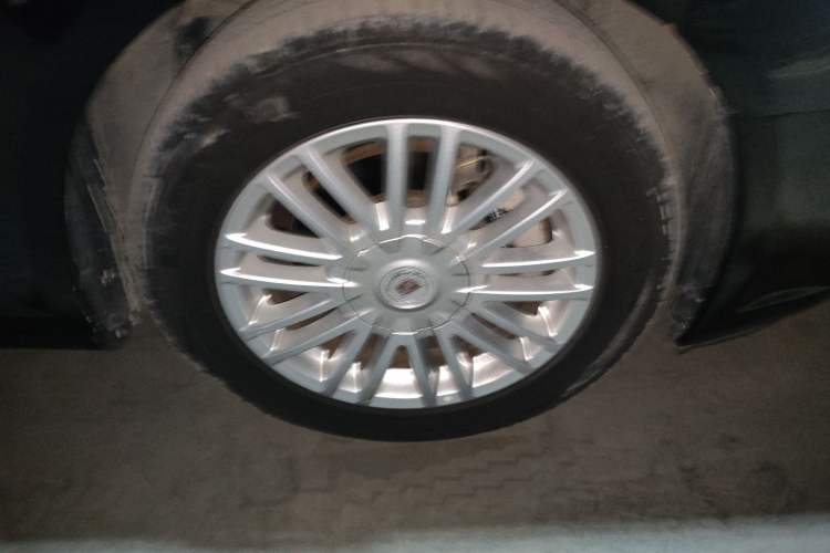 Used Cadillac SLS Seville 2011 2.0T Elite Edition Right Front Wheel Hub