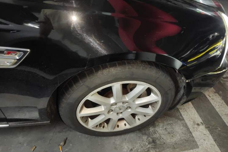 Used Cadillac SLS Seville 2011 2.0T Luxury Edition Right Front Wheel Hub