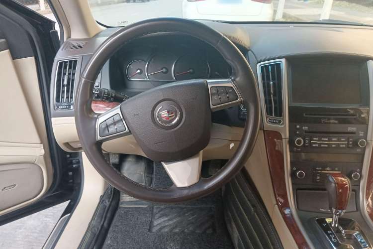 Used Cadillac SLS Seville 2011 2.0T Luxury Edition Steering Wheel